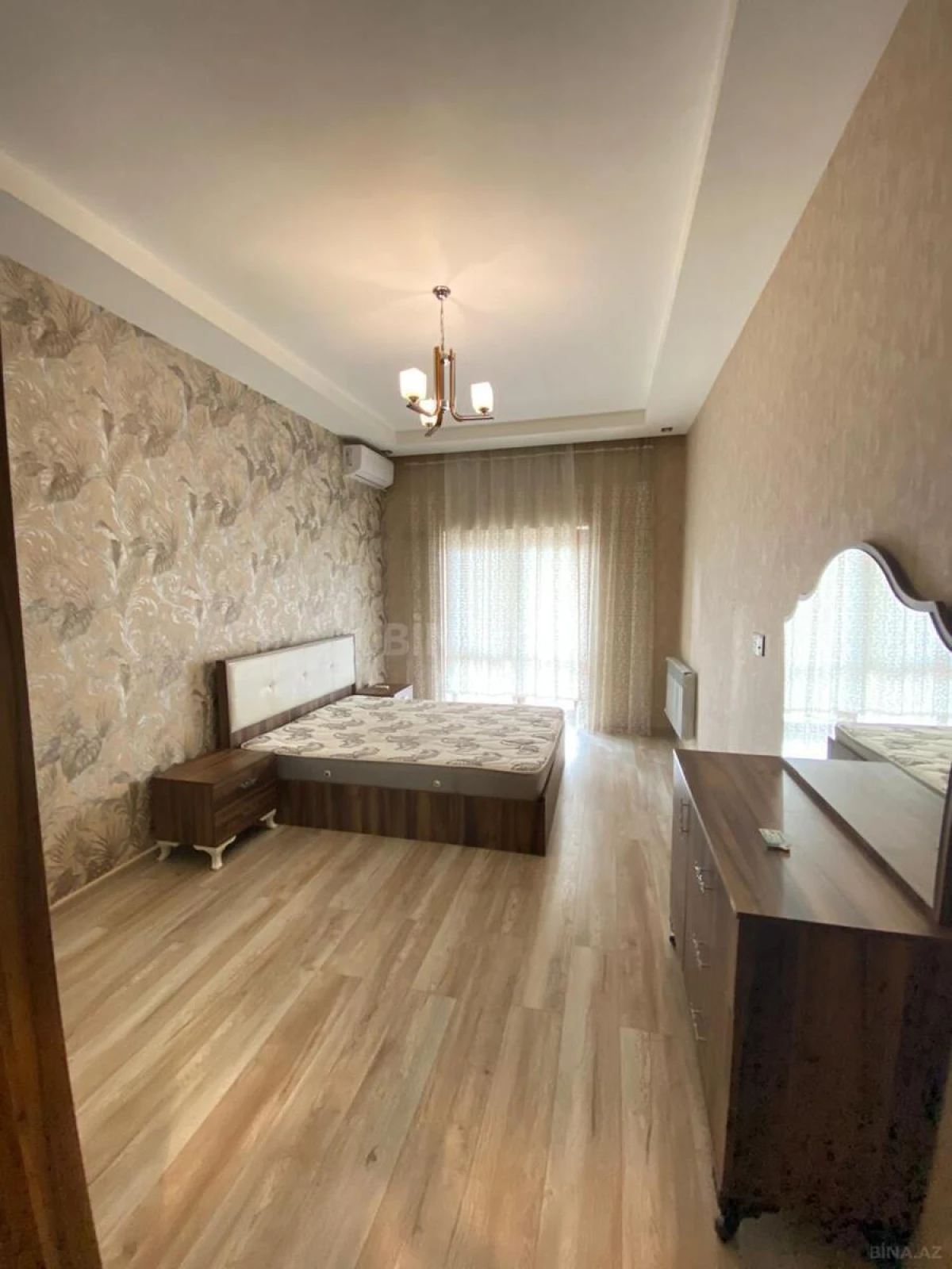 Kirayə verilir 3 otaqlı mənzil 110 m²