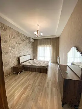 Kirayə verilir 3 otaqlı mənzil 110 m²