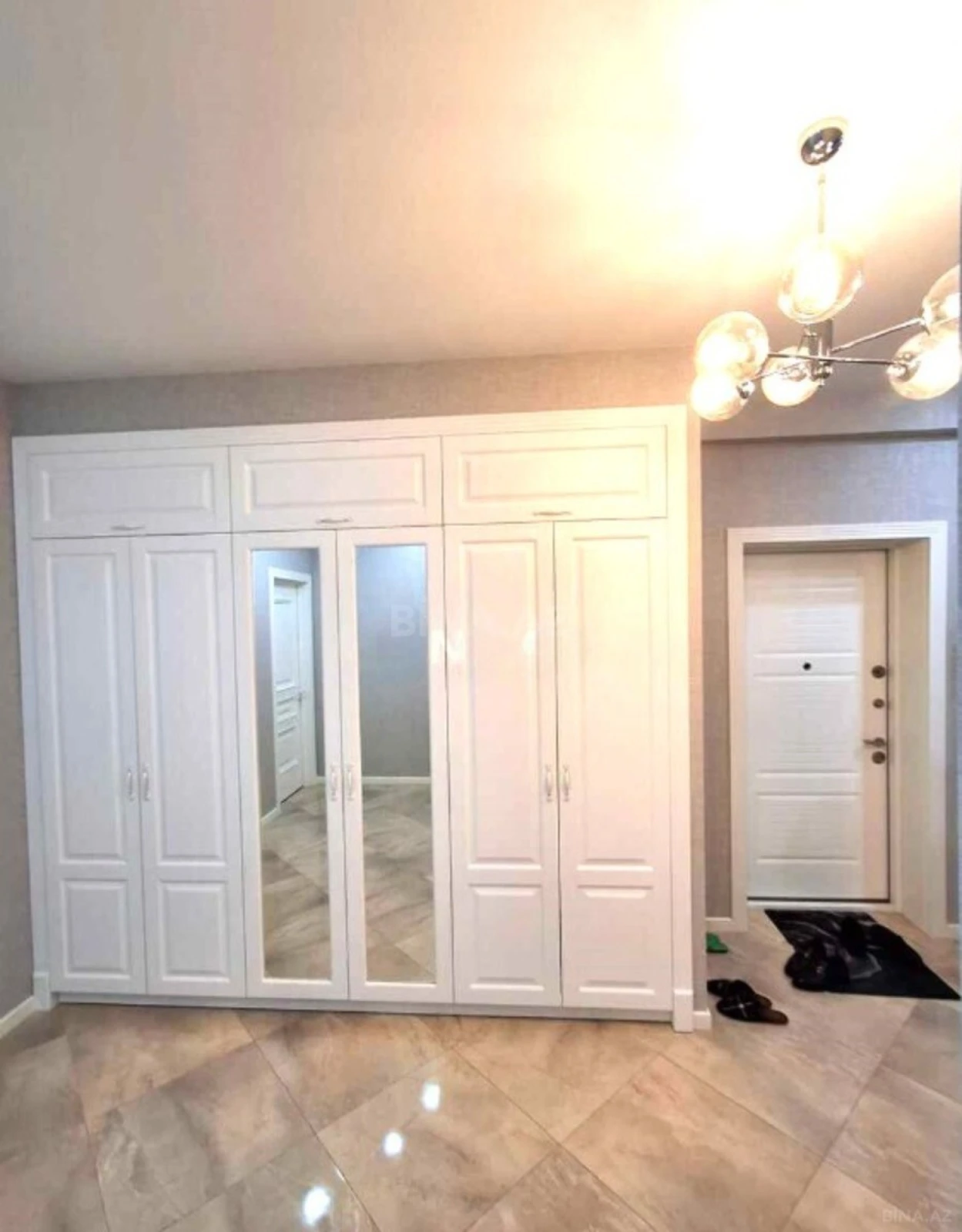 Kirayə verilir 3 otaqlı mənzil 124 m²