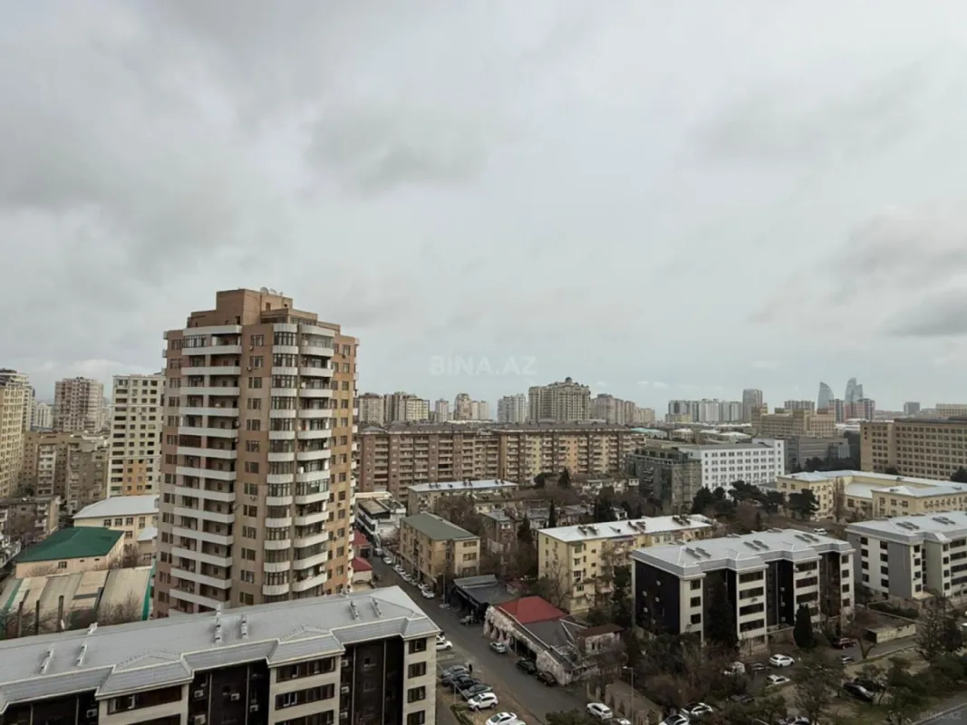 Kirayə verilir 3 otaqlı mənzil 160 m²