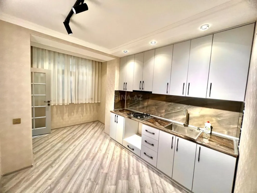 Satılır obyekt 65 m²