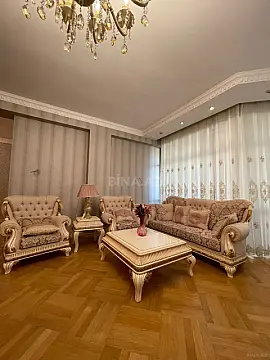 Kirayə verilir 4 otaqlı mənzil 200 m²