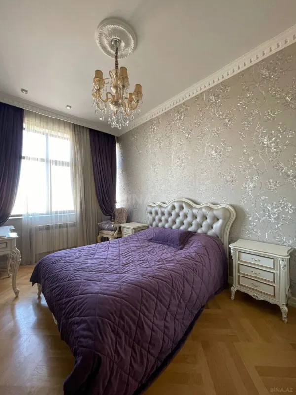 Kirayə verilir 4 otaqlı mənzil 200 m²