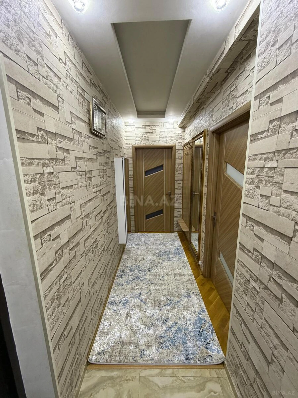 Satılır 2 otaqlı mənzil 78 m²