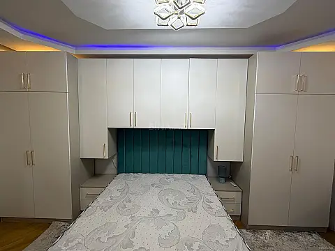 Satılır 2 otaqlı mənzil 78 m²