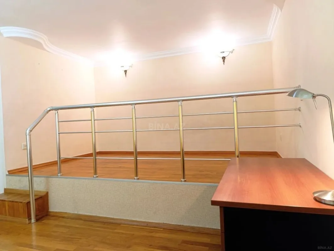 Satılır 2 otaqlı ofis 65 m²