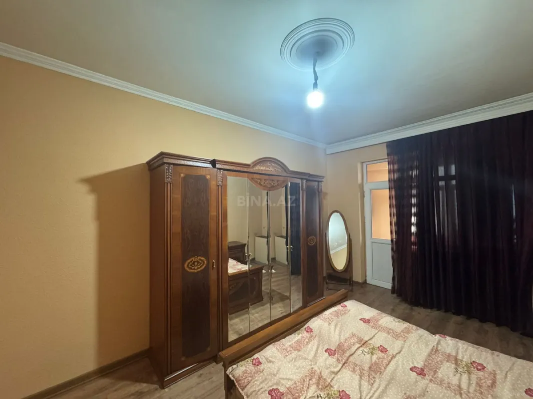 Kirayə verilir 3 otaqlı mənzil 155 m²
