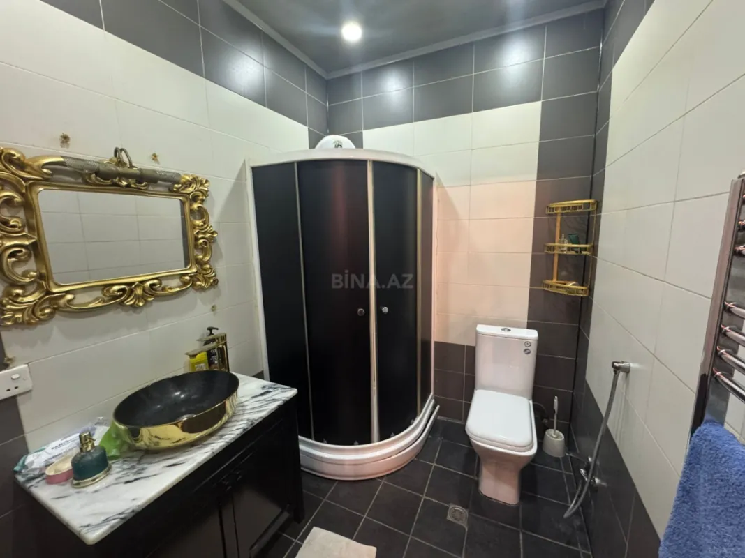 Kirayə verilir 3 otaqlı mənzil 155 m²