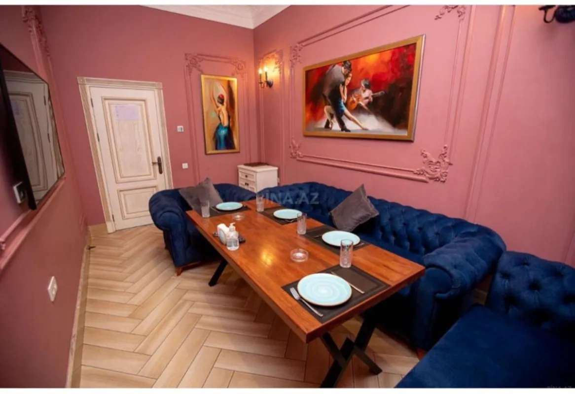 Satılır obyekt 270 m²