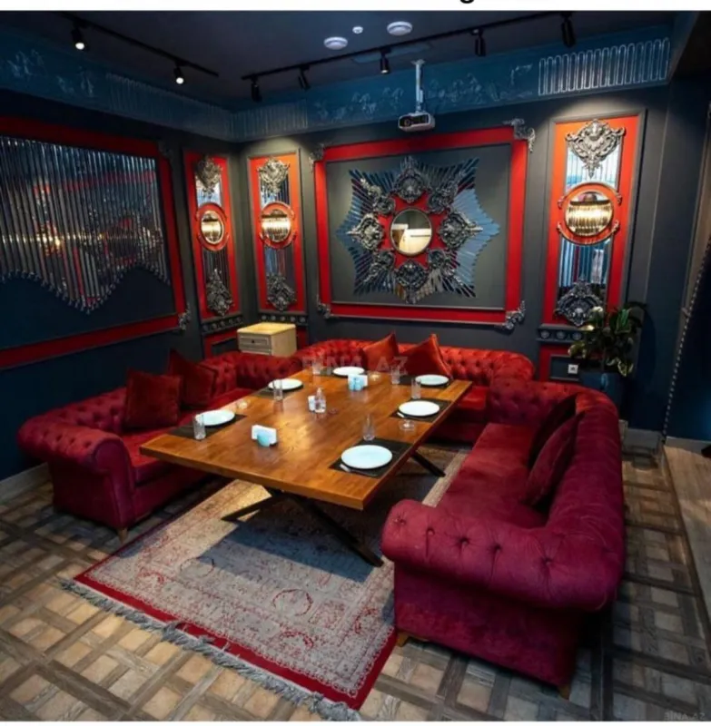 Satılır obyekt 270 m²