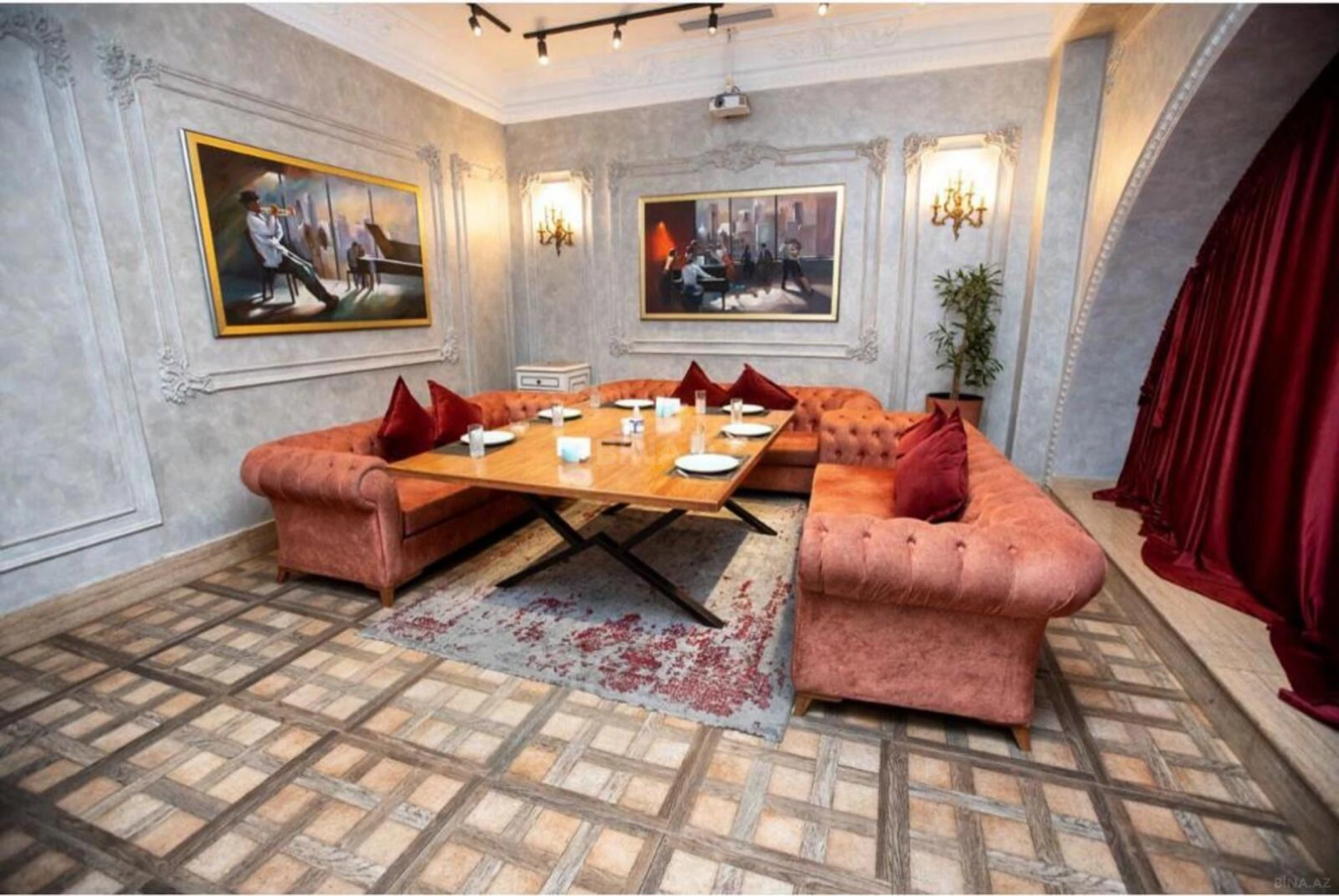 Satılır obyekt 270 m²