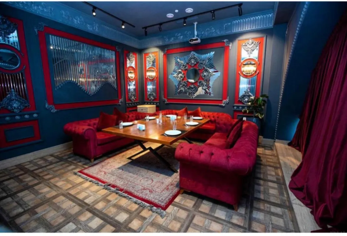 Satılır obyekt 270 m²