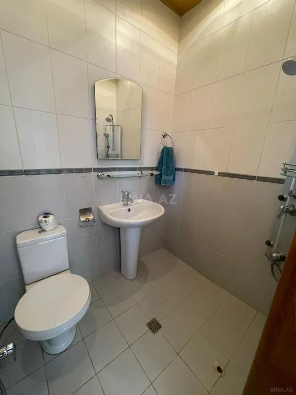 Kirayə verilir 3 otaqlı mənzil 180 m²
