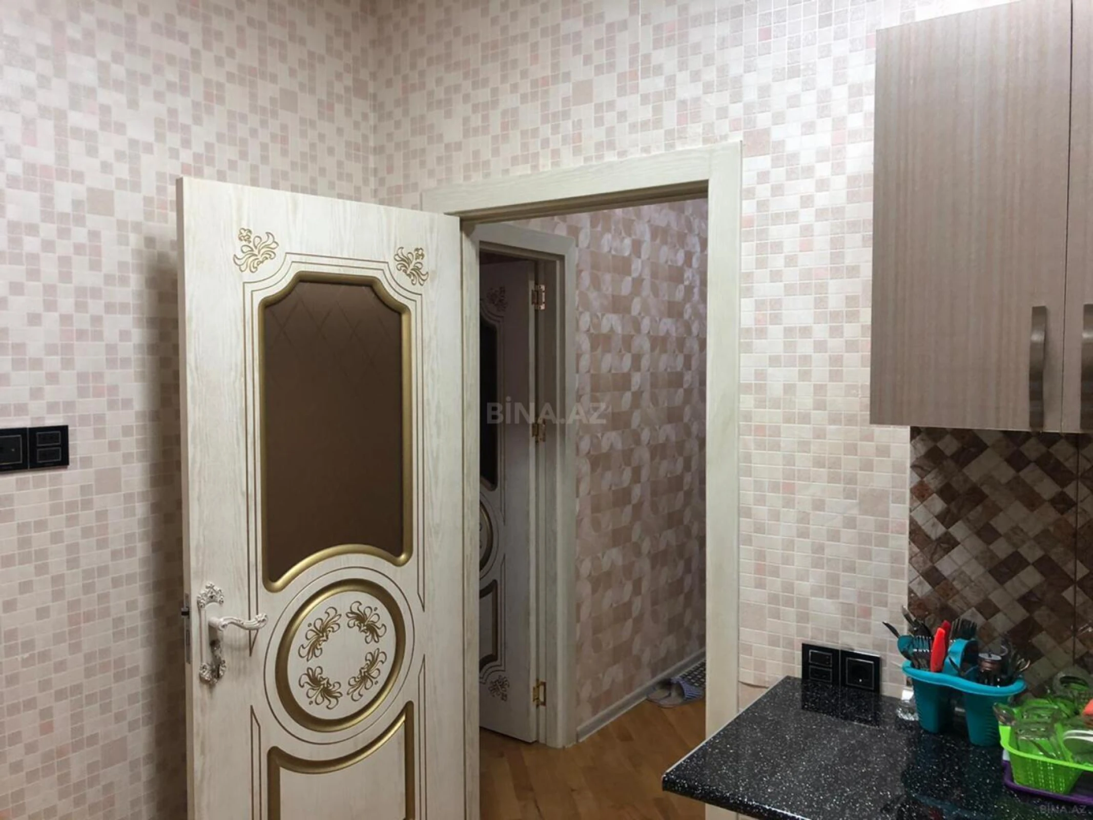 Kirayə verilir 2 otaqlı mənzil 56 m²