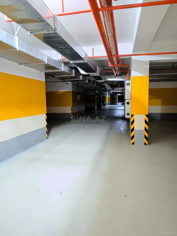 Satılır 3 otaqlı mənzil 136 m²