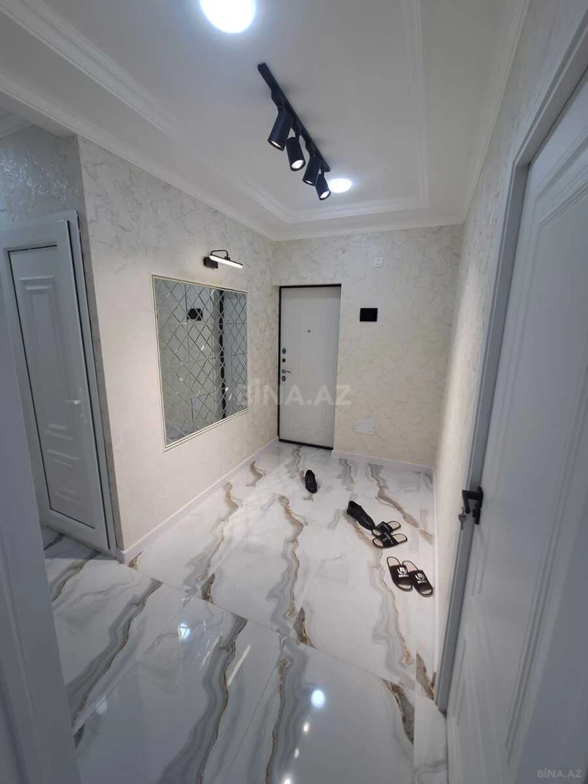 Satılır 3 otaqlı mənzil 90 m²