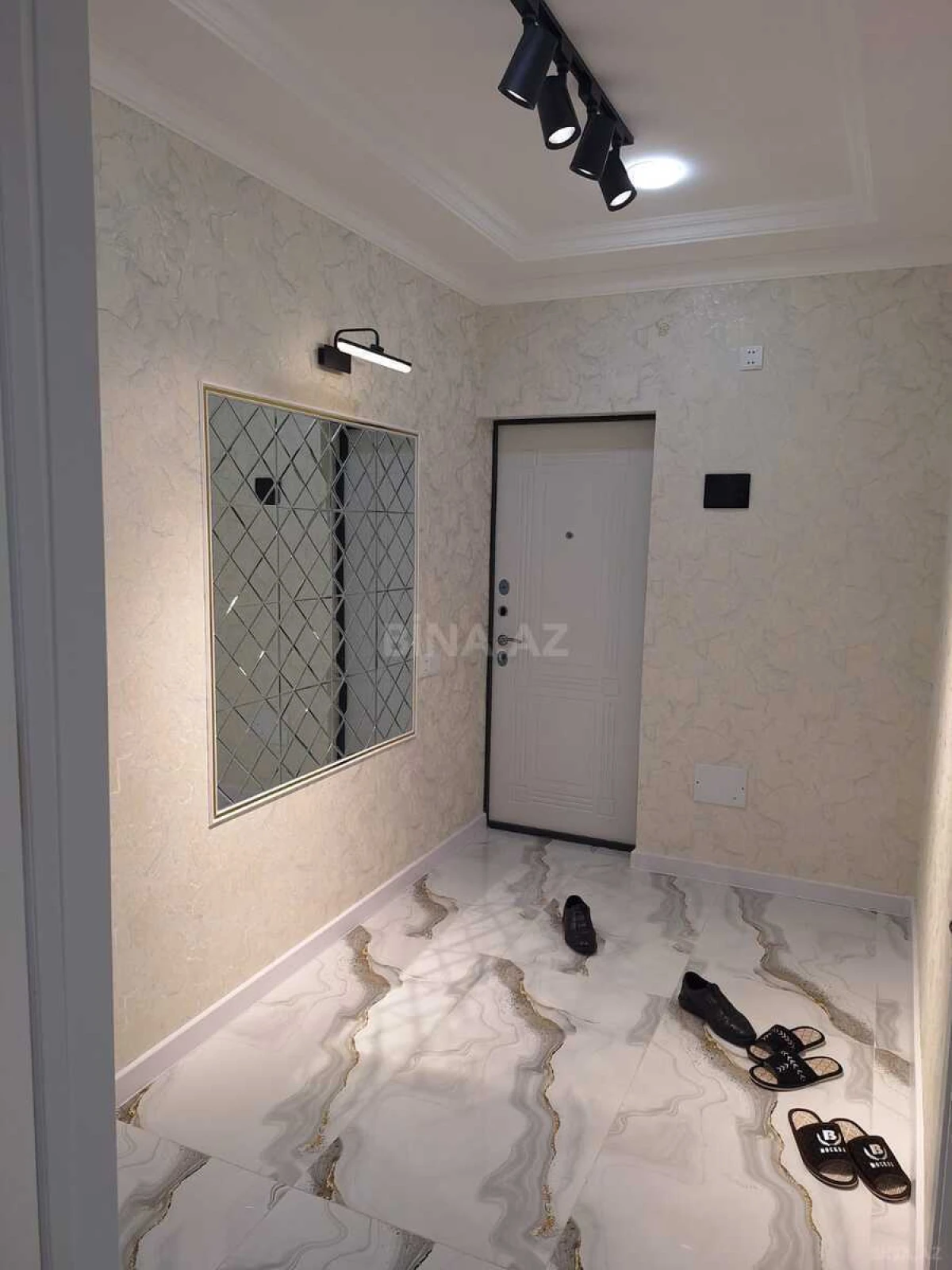 Satılır 3 otaqlı mənzil 90 m²