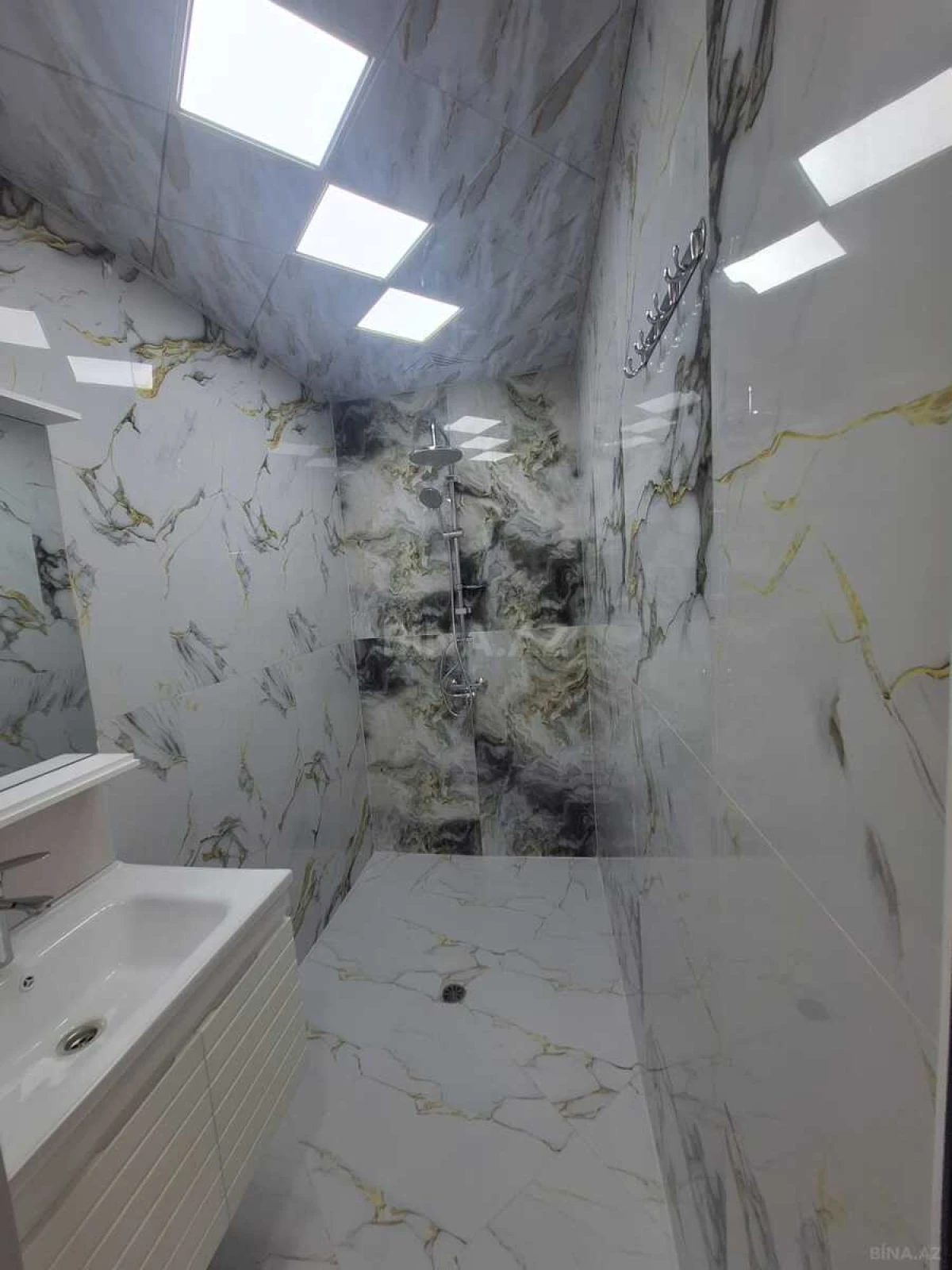 Satılır 3 otaqlı mənzil 90 m²