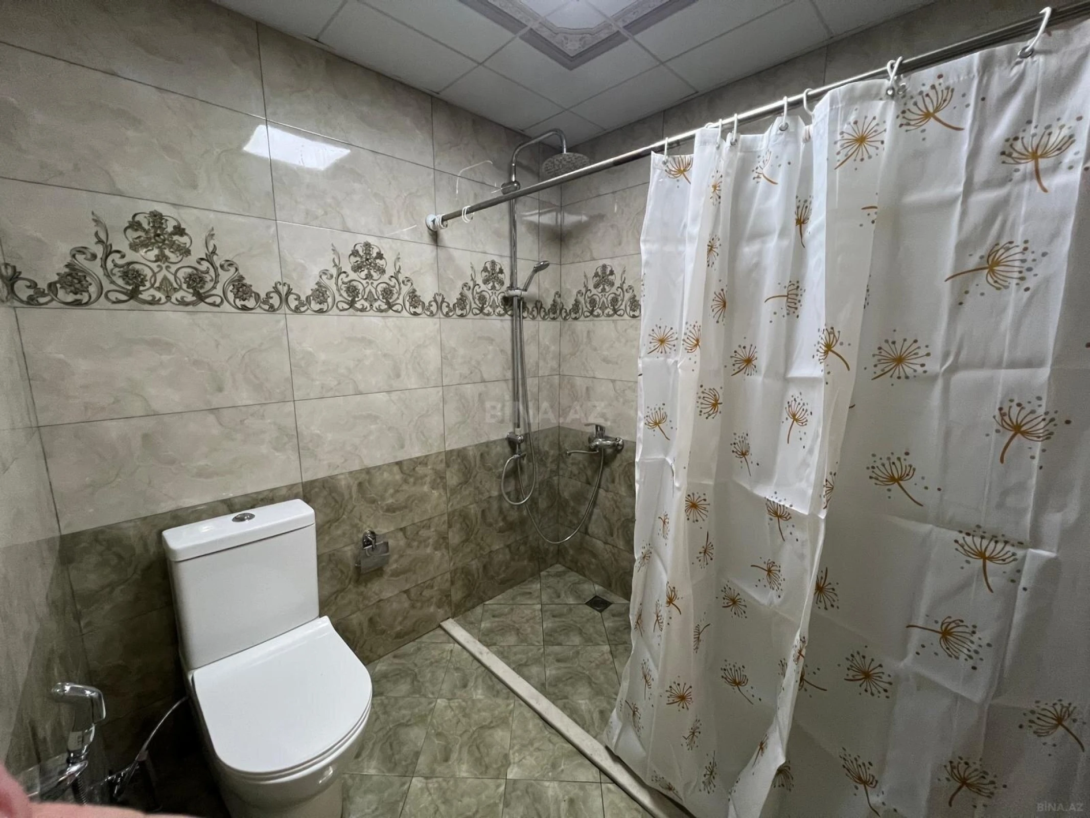 Kirayə verilir 2 otaqlı mənzil 55 m²