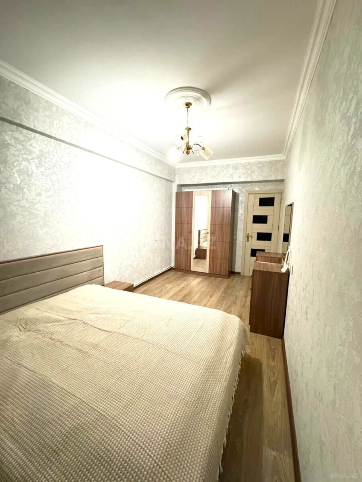 Satılır 2 otaqlı mənzil 65 m²