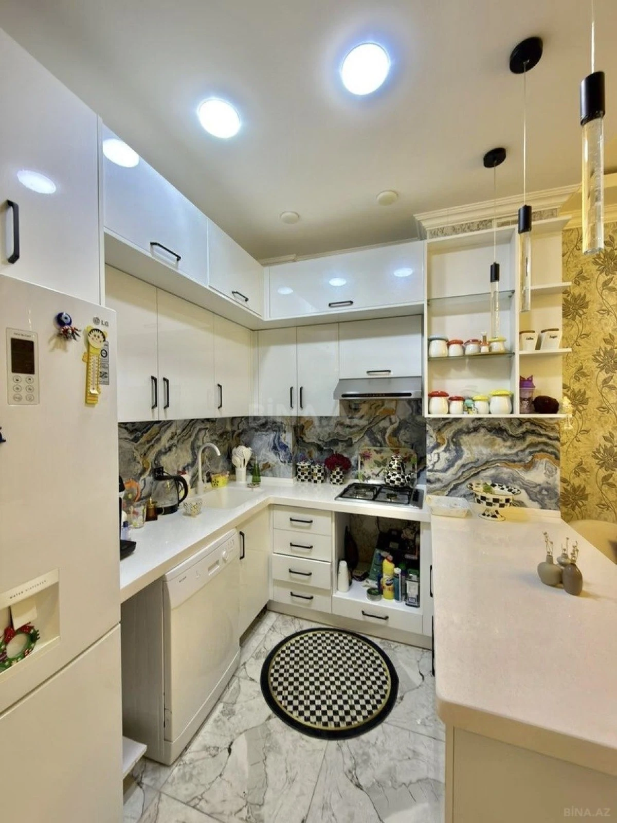 Satılır 2 otaqlı mənzil 60 m²