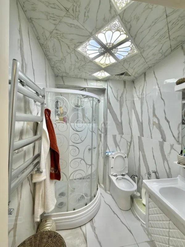 Satılır 2 otaqlı mənzil 60 m²