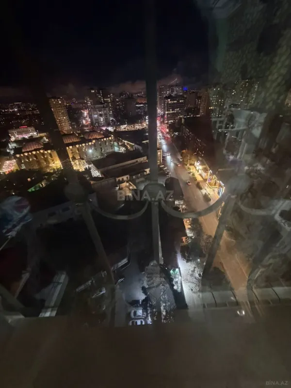 Satılır 3 otaqlı mənzil 95 m²