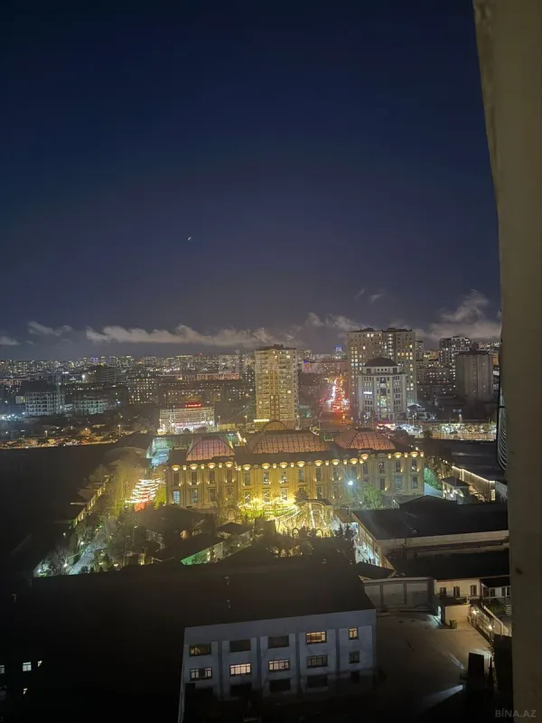 Satılır 3 otaqlı mənzil 95 m²