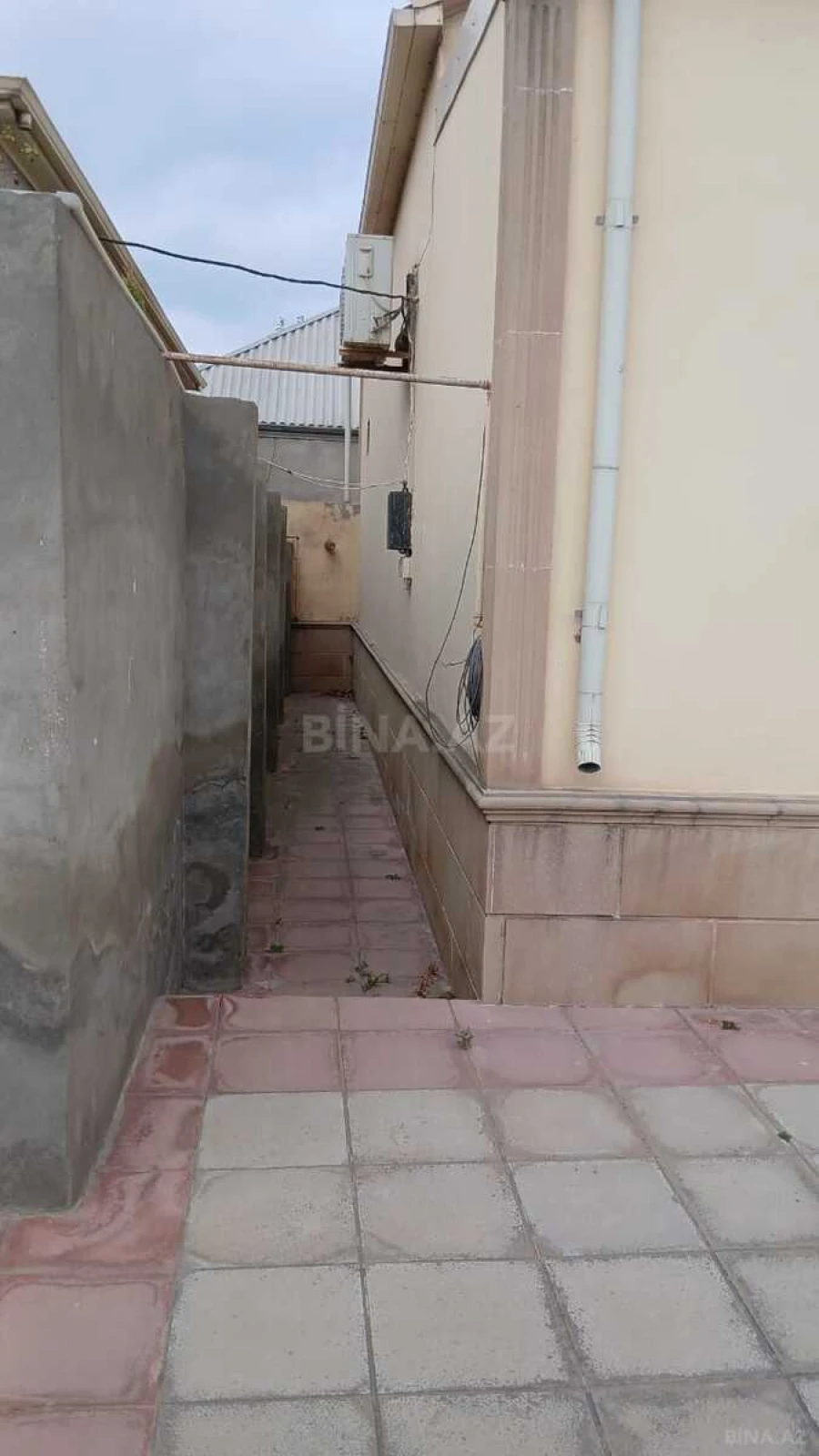 Satılır 4 otaqlı həyət evi 160 m²