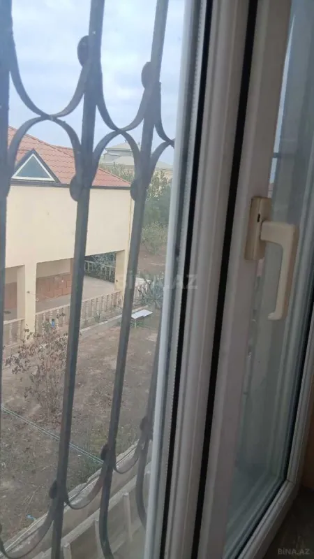 Satılır 4 otaqlı həyət evi 160 m²