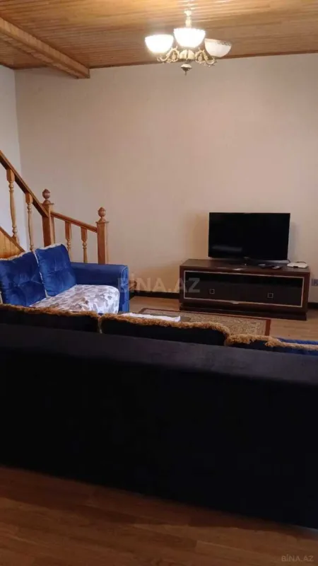 Satılır 4 otaqlı həyət evi 160 m²