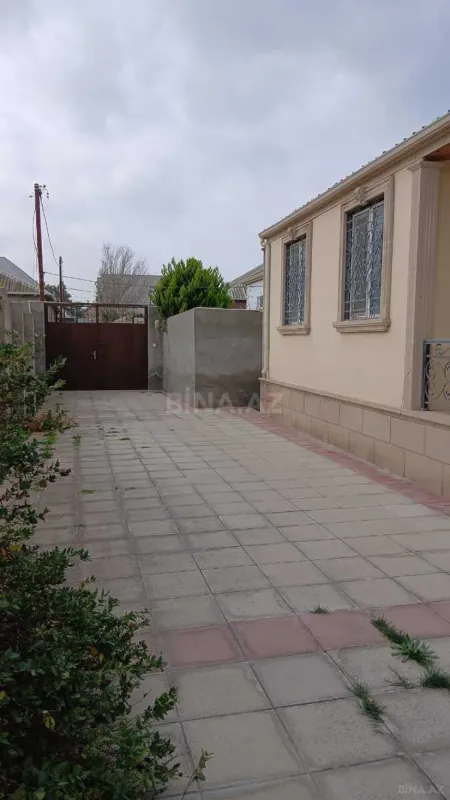 Satılır 4 otaqlı həyət evi 160 m²
