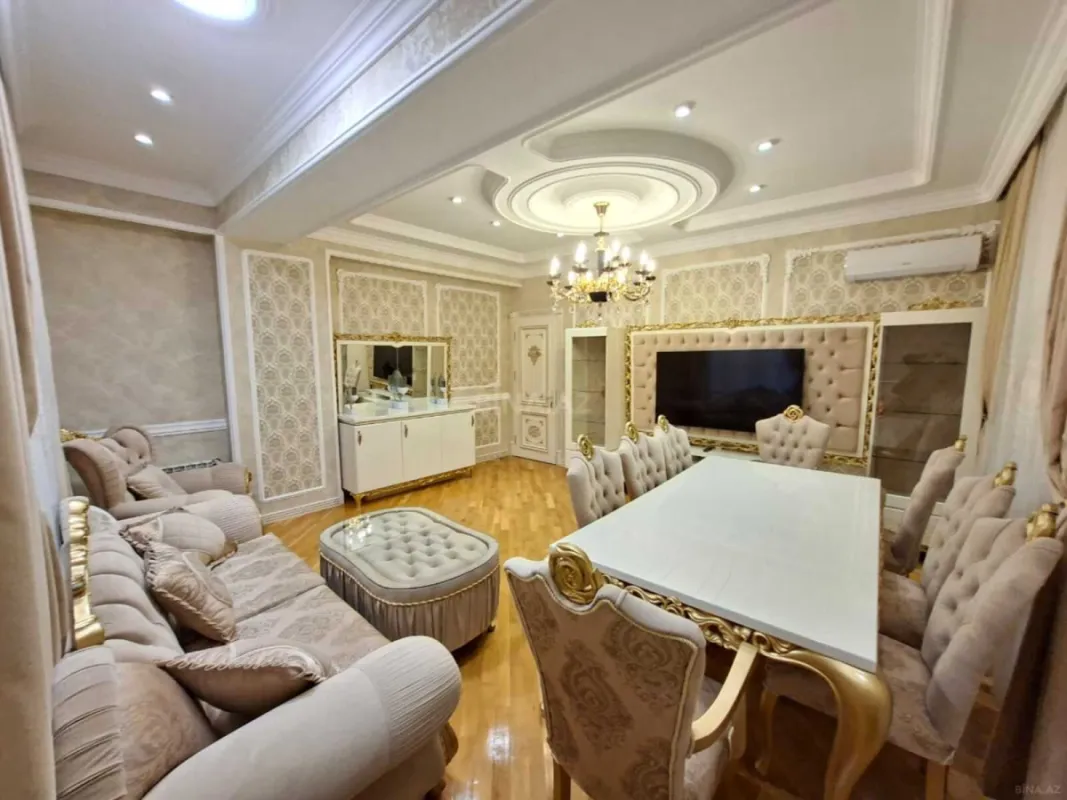 Satılır 4 otaqlı mənzil 150 m²