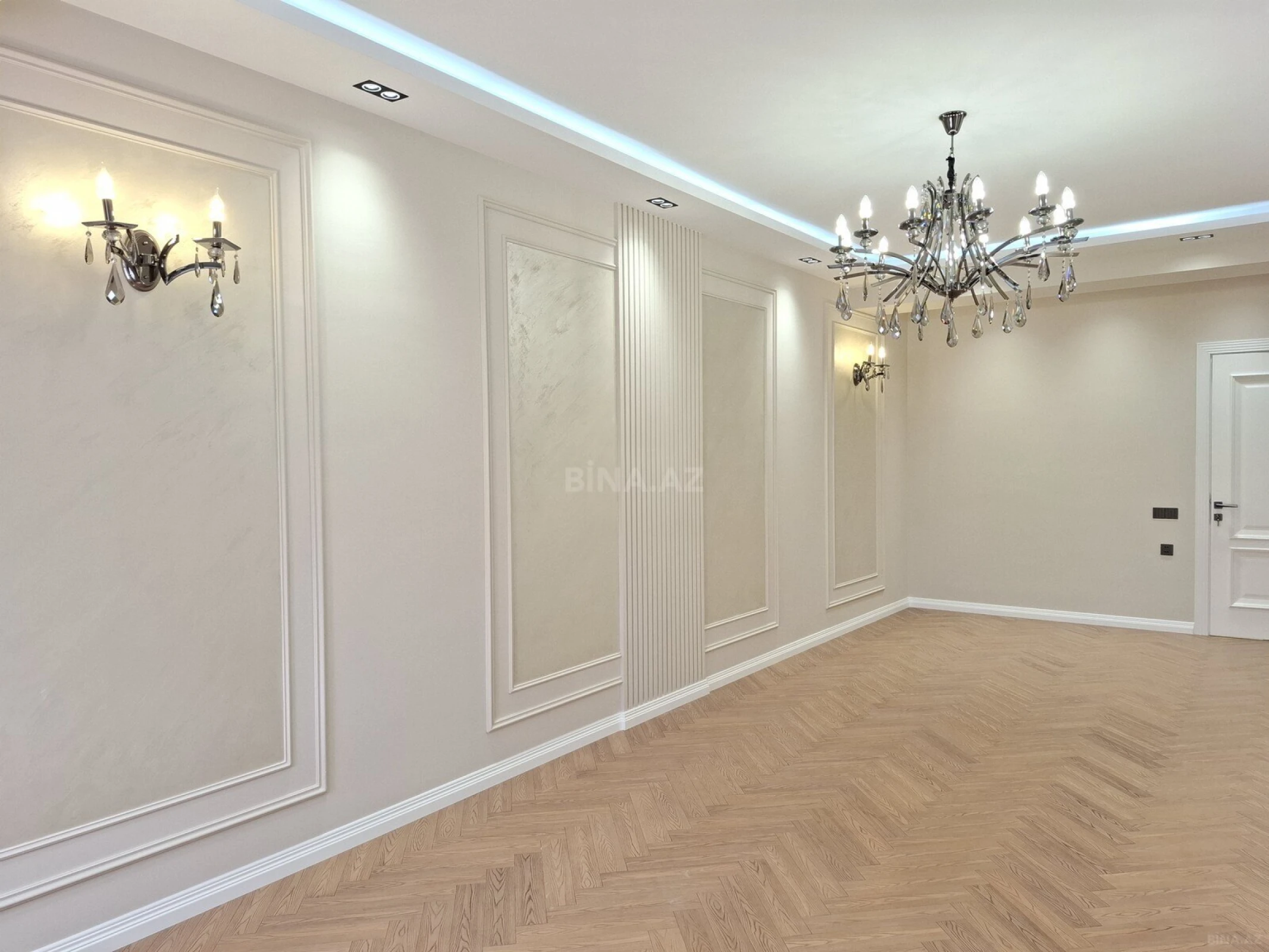 Satılır 4 otaqlı mənzil 140 m²