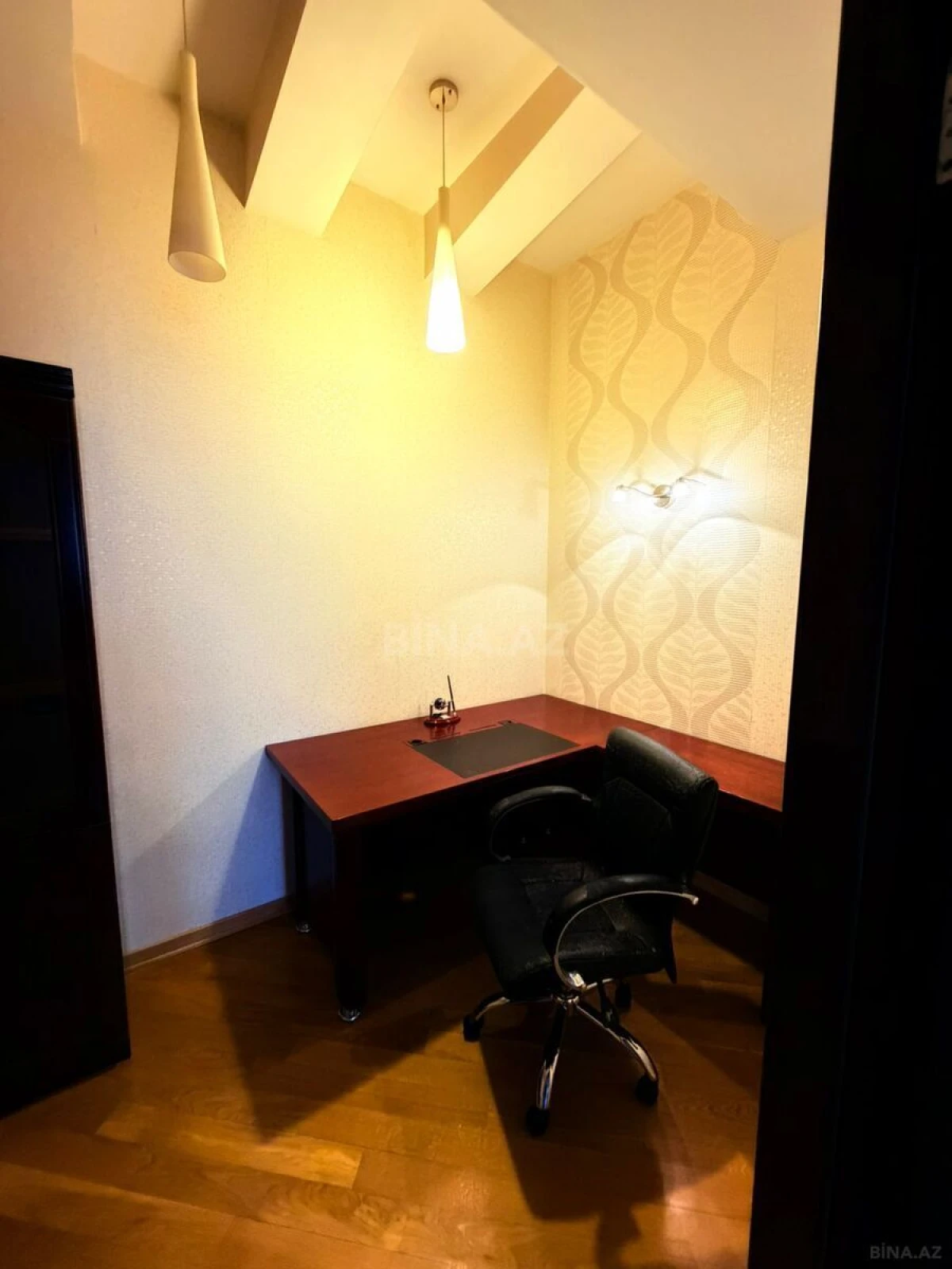 Kirayə verilir 2 otaqlı mənzil 100 m²