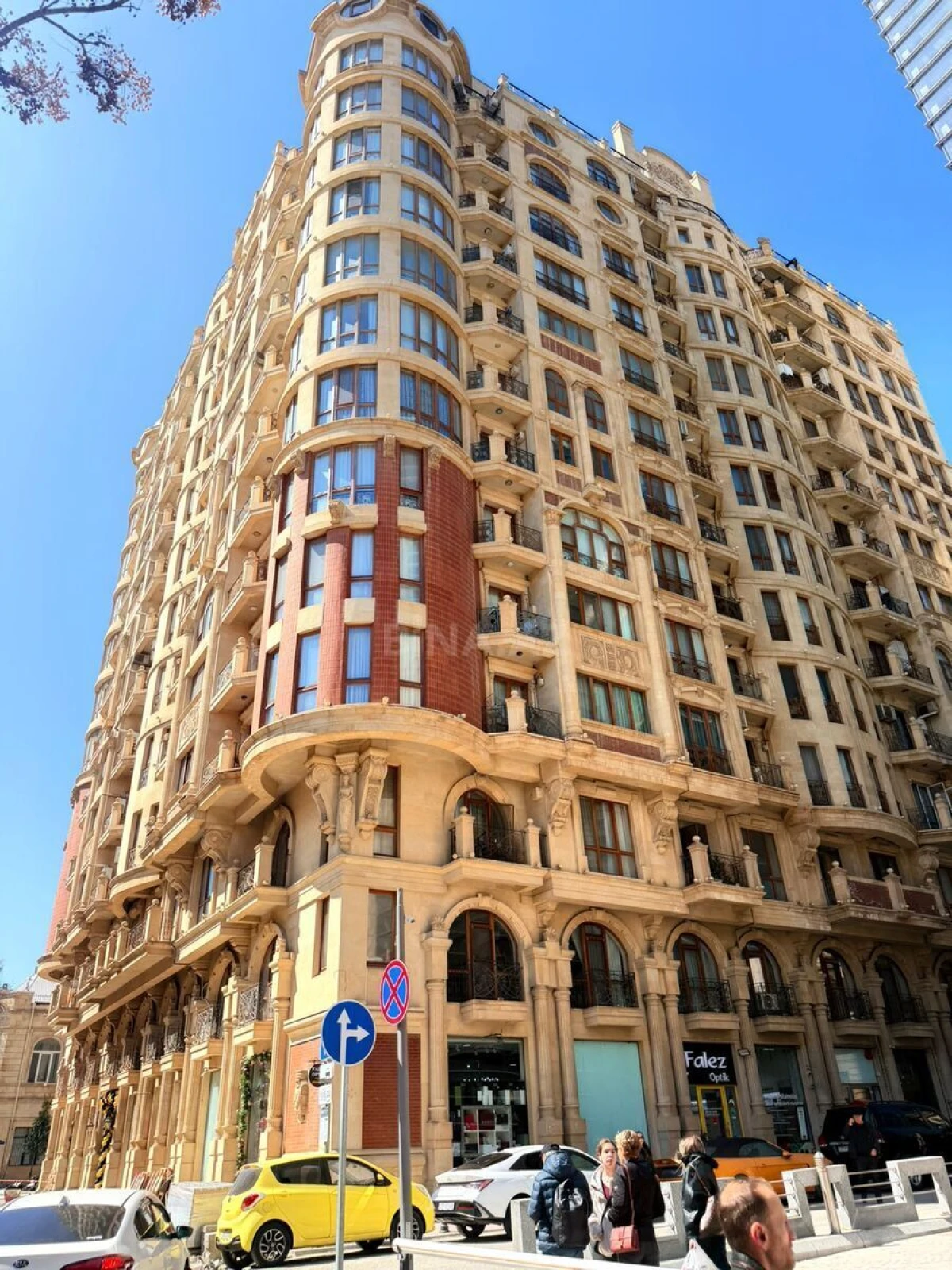 Kirayə verilir 2 otaqlı mənzil 100 m²