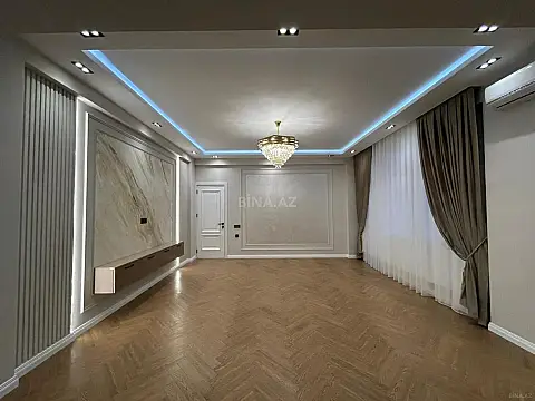 Satılır 3 otaqlı mənzil 135 m²