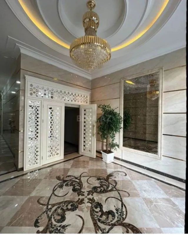 Satılır 4 otaqlı mənzil 219.6 m²
