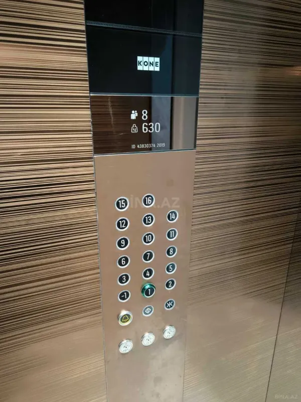 Satılır 3 otaqlı mənzil 136 m²