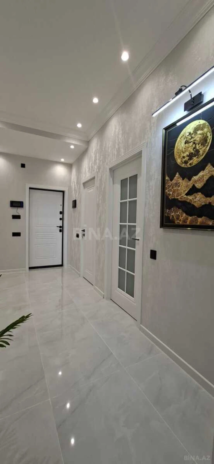 Satılır 2 otaqlı mənzil 64 m²