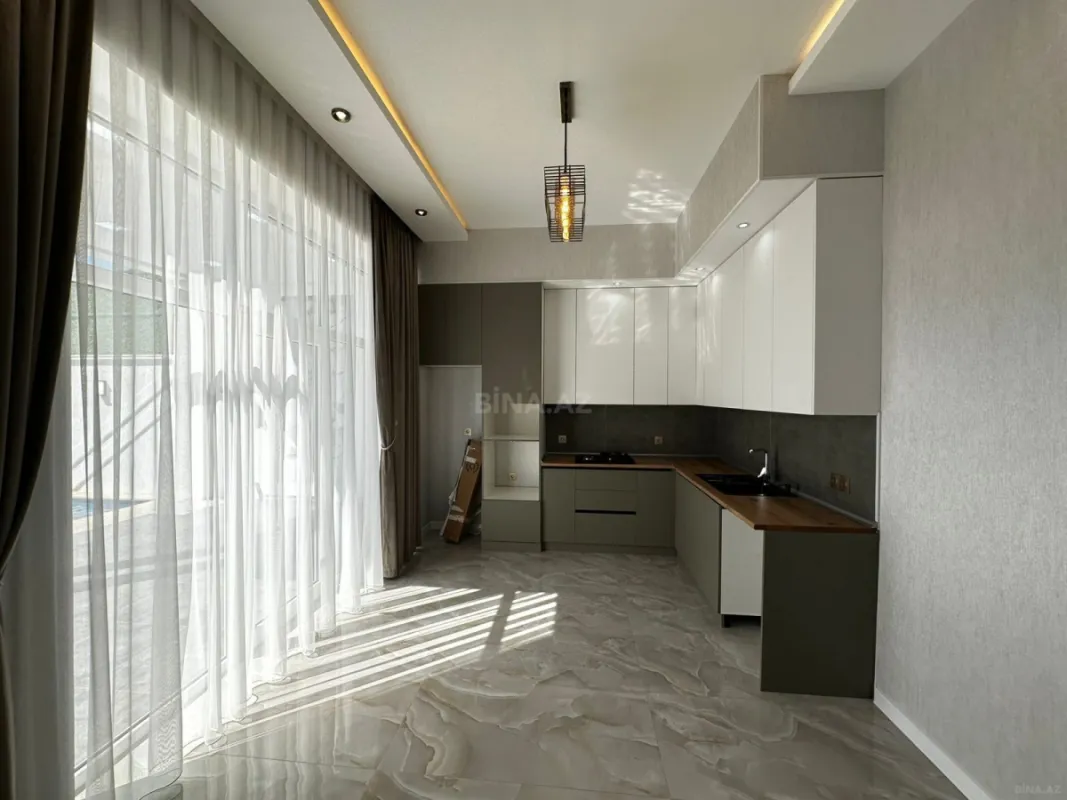 Satılır 4 otaqlı həyət evi 140 m²