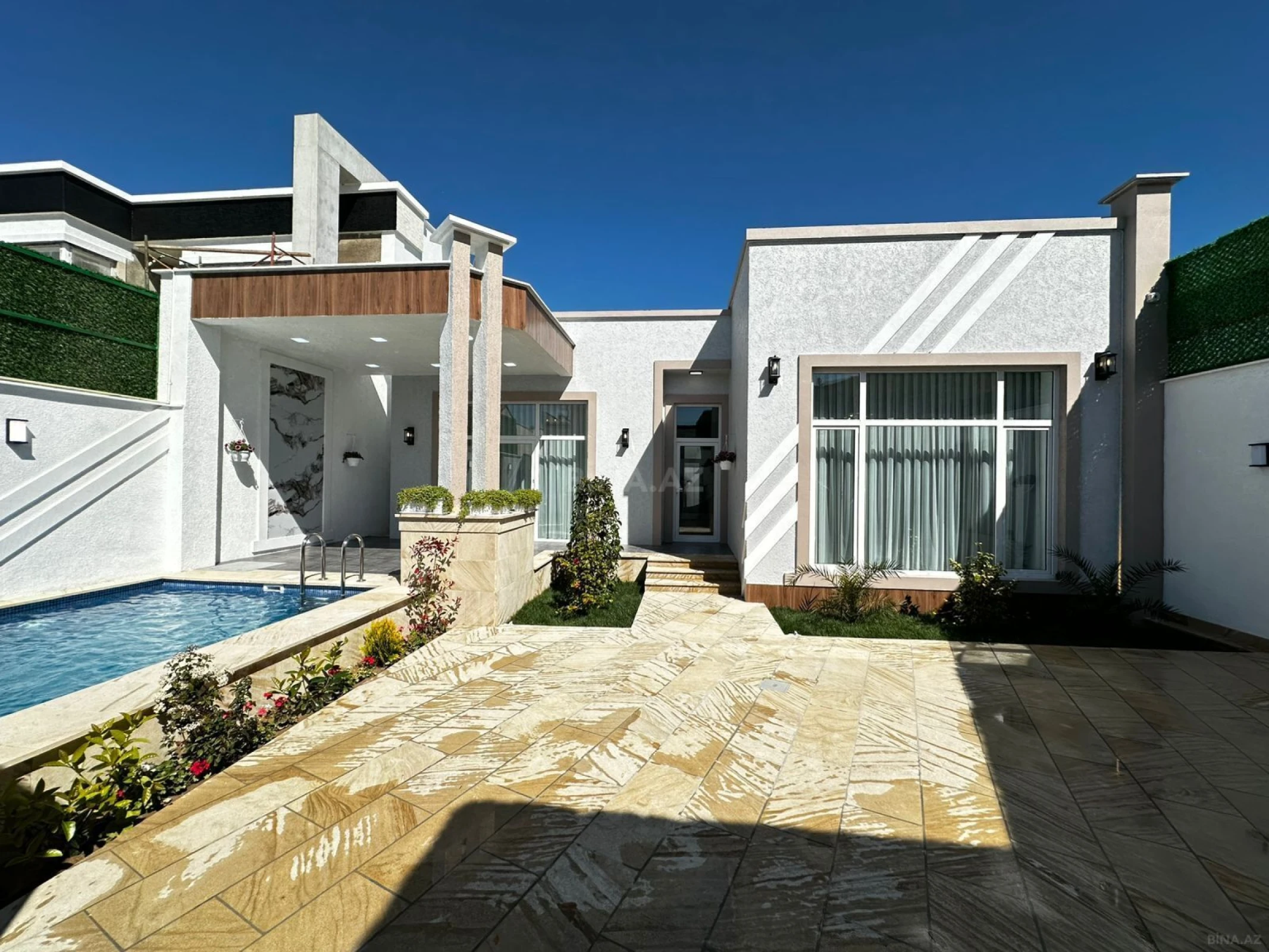 Satılır 4 otaqlı həyət evi 140 m²