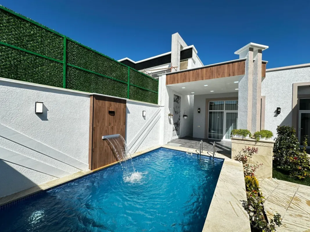 Satılır 4 otaqlı həyət evi 140 m²