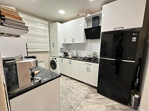 Satılır 3 otaqlı mənzil 60 m²