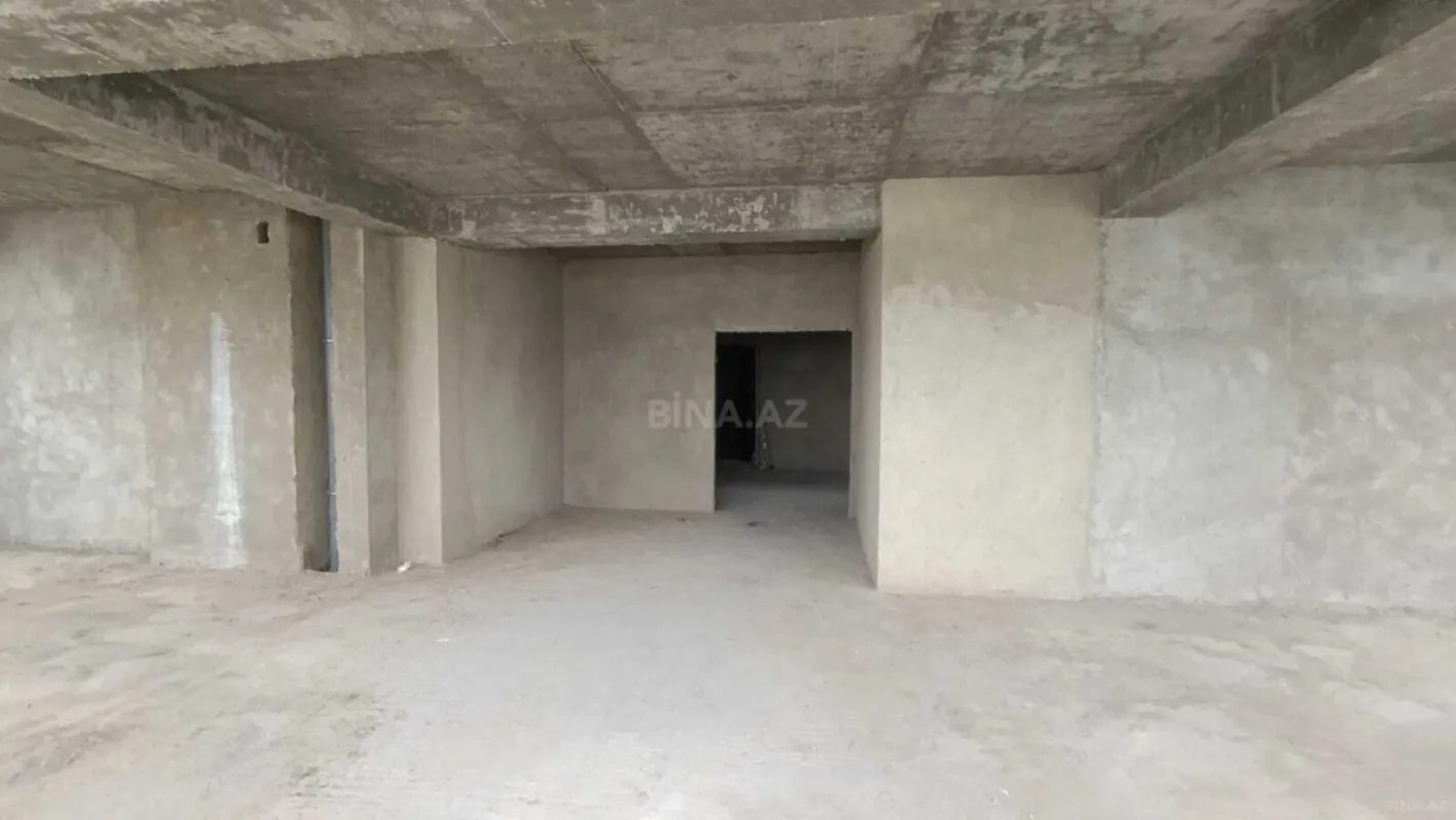 Satılır 4 otaqlı mənzil 220.5 m²