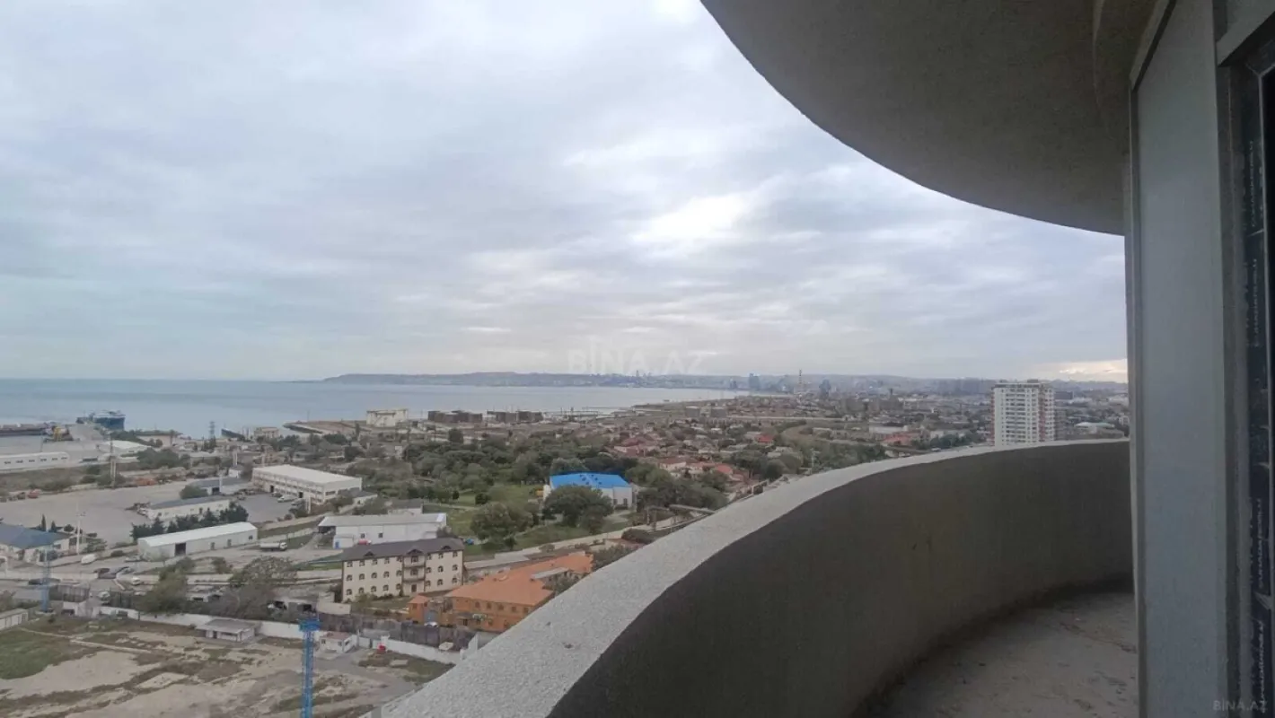 Satılır 4 otaqlı mənzil 220.5 m²