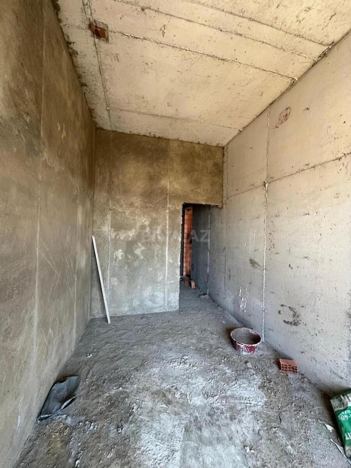 Satılır 3 otaqlı mənzil 97 m²