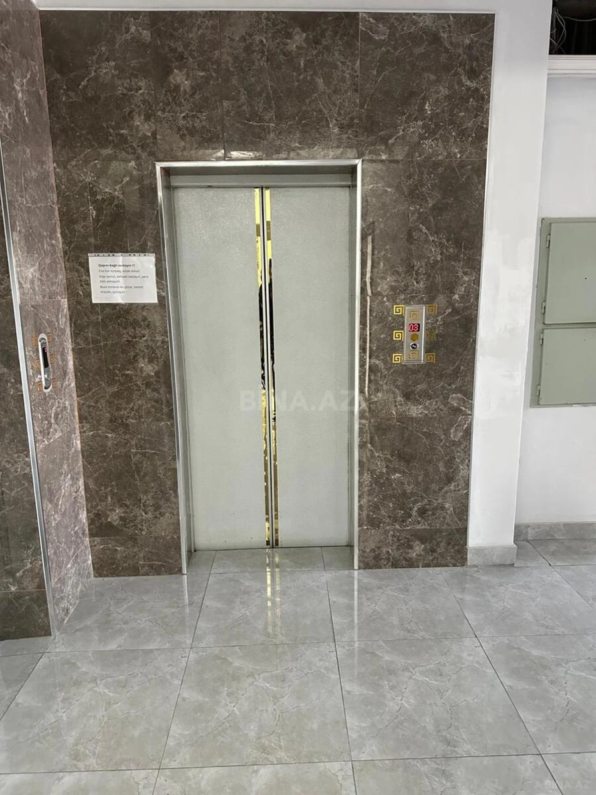 Satılır 3 otaqlı mənzil 81.3 m²
