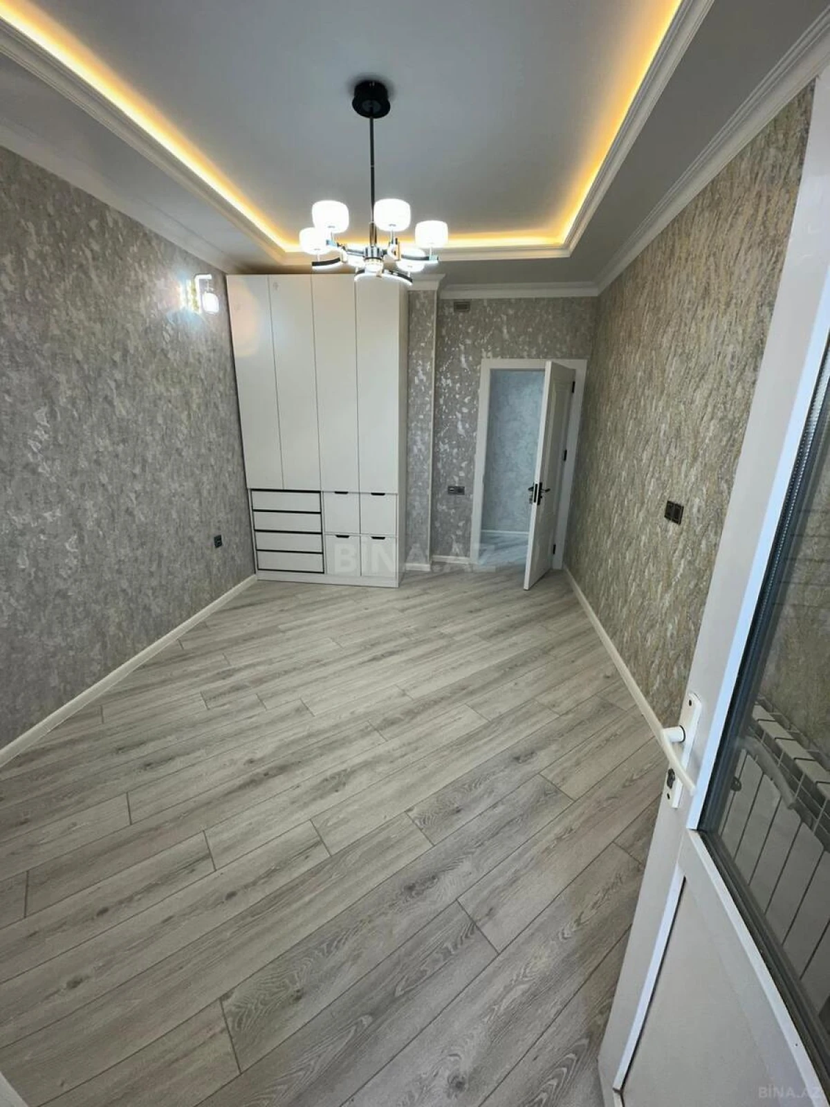Satılır 3 otaqlı mənzil 81.3 m²