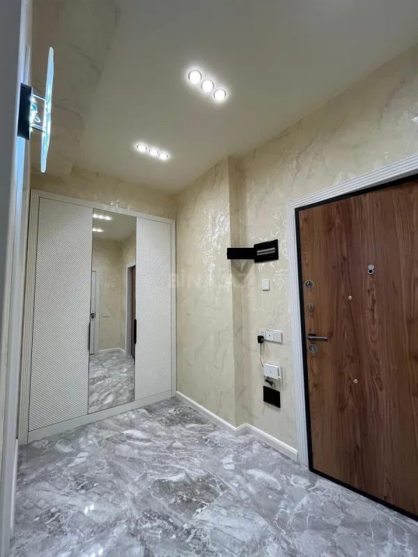 Satılır 2 otaqlı mənzil 55 m²